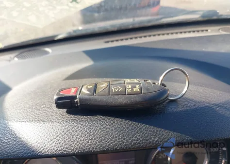 2014 Chrysler Town & Country Touring из США, поврежденный, VIN 2C4RC1BG4ER218681